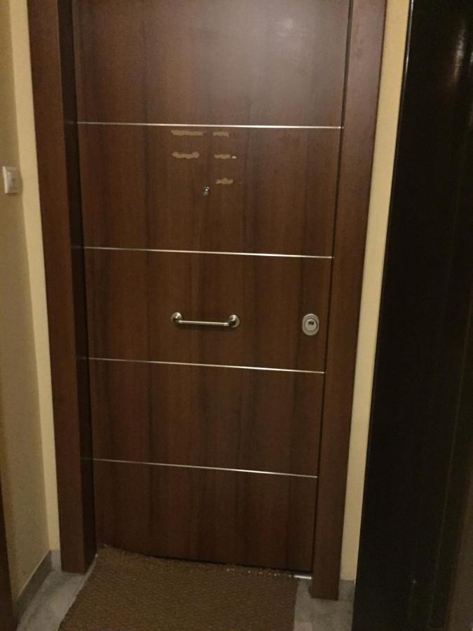 Dimitras Apartment เอเธนส์ ภายนอก รูปภาพ
